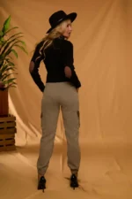 CAMALEONICA PANTALON MUJER RIVAS BEIG - Imagen 2